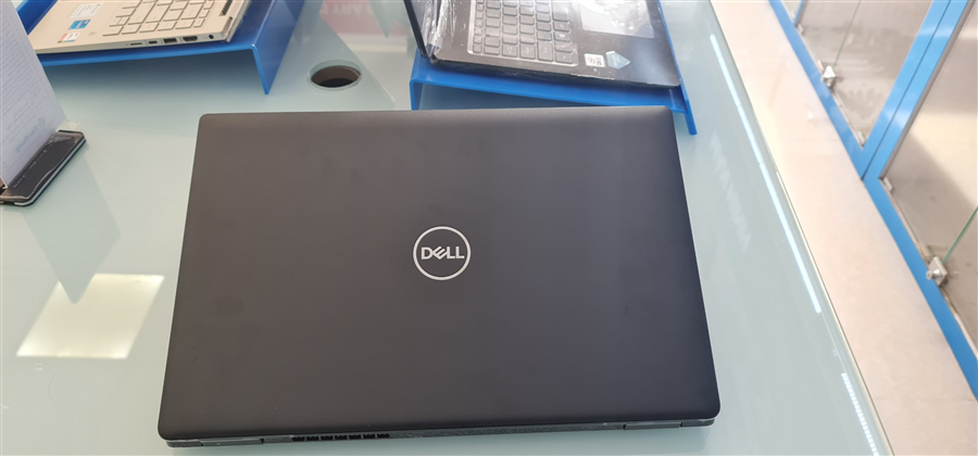 Laptop Dell Latitude 3520 (70251594)/ Intel Core i